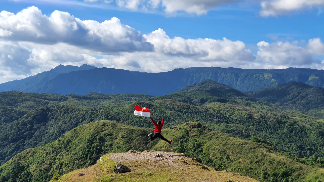 Langit Rendah dan Angin Lembut di Lappa Laona